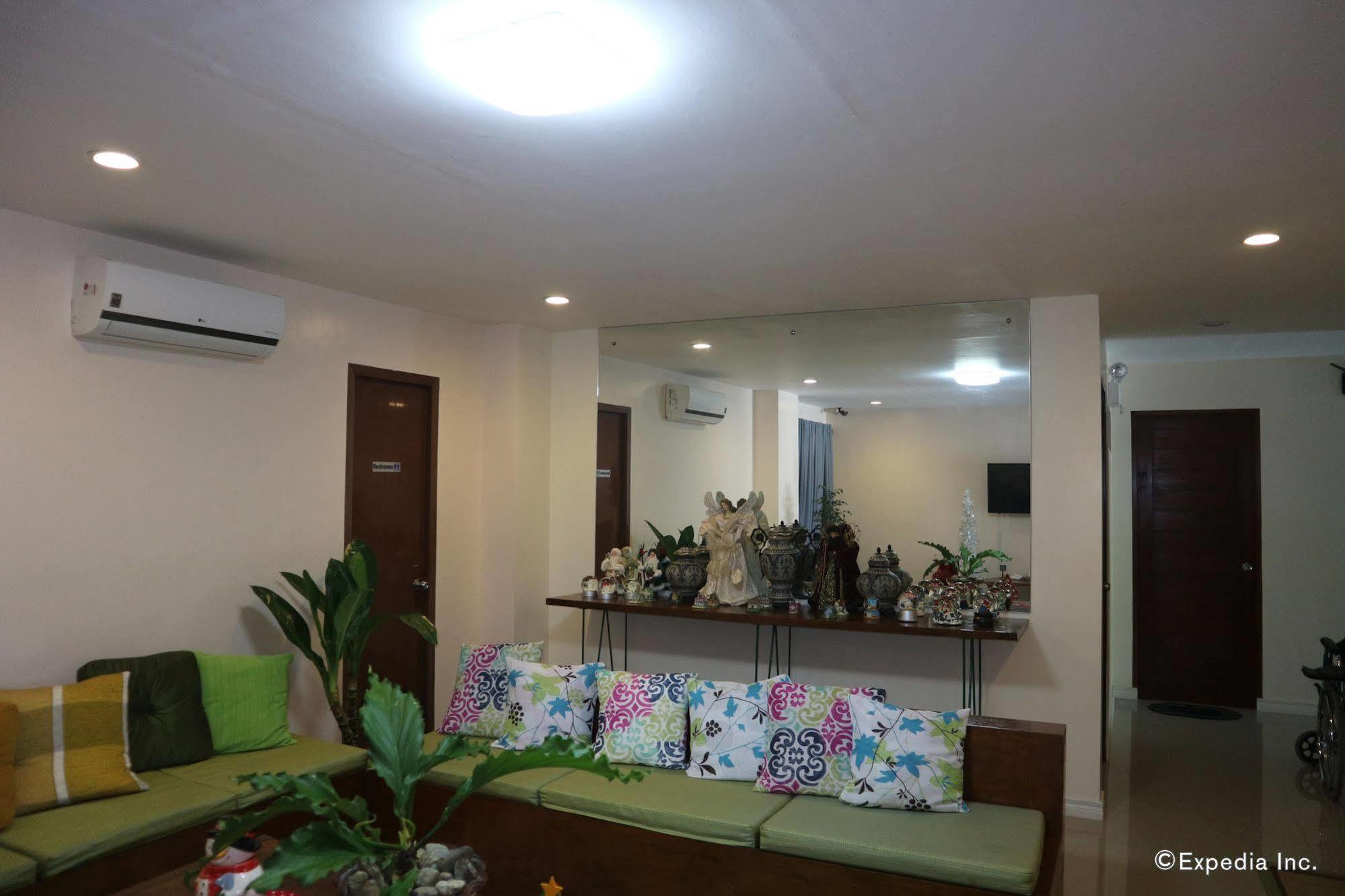 La Trinidad Pension House Kalibo Exterior foto