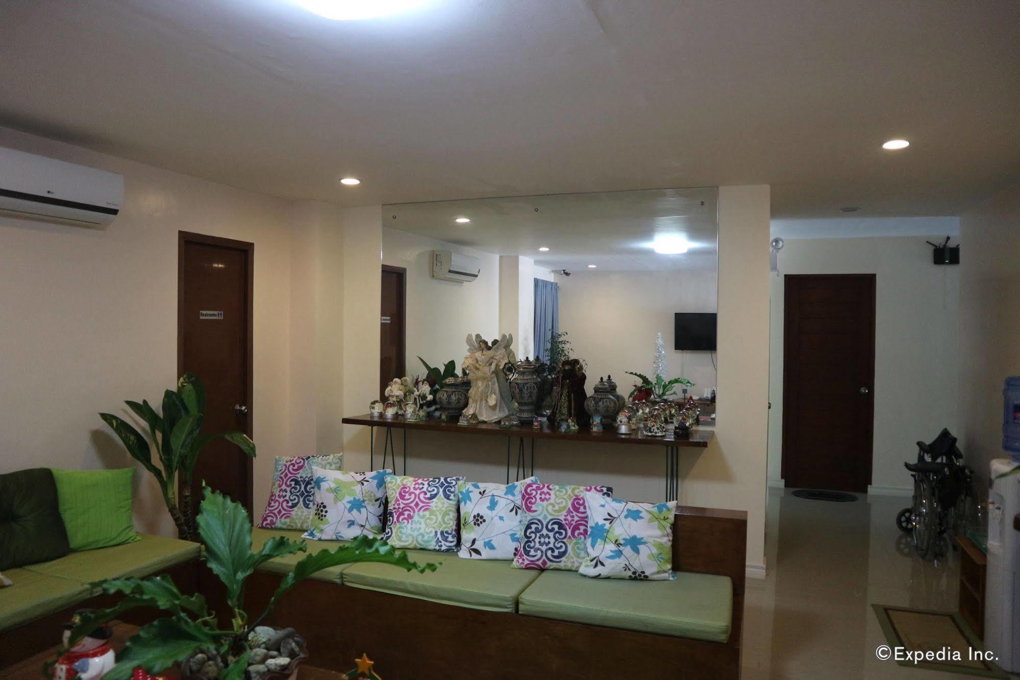 La Trinidad Pension House Kalibo Exterior foto